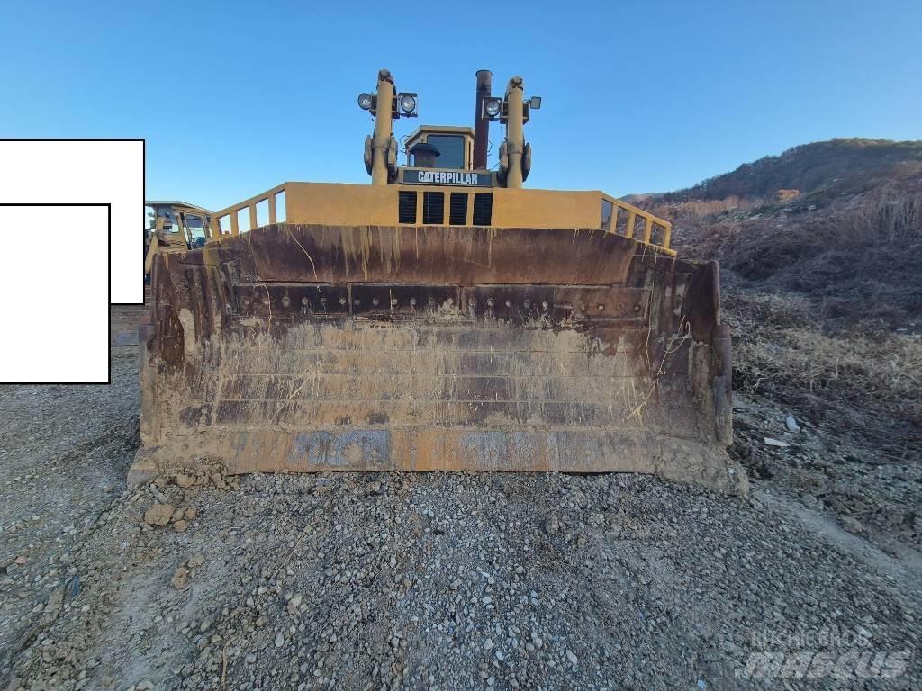 CAT D 9 N Buldooserid