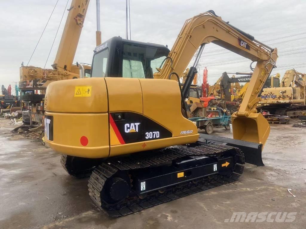 CAT 307 D Väikeekskavaatorid 7t-12t