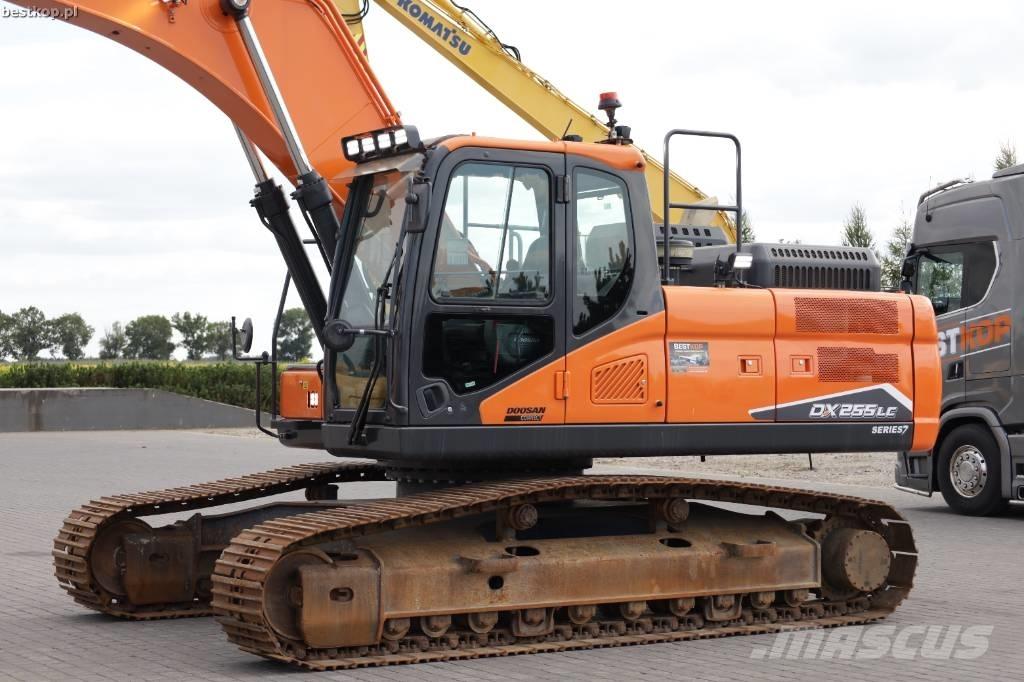 Doosan DX255LC-7 Roomikekskavaatorid