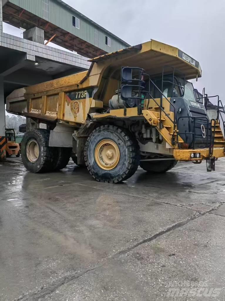 CAT 777E Liigendraamiga pinnaseveokid