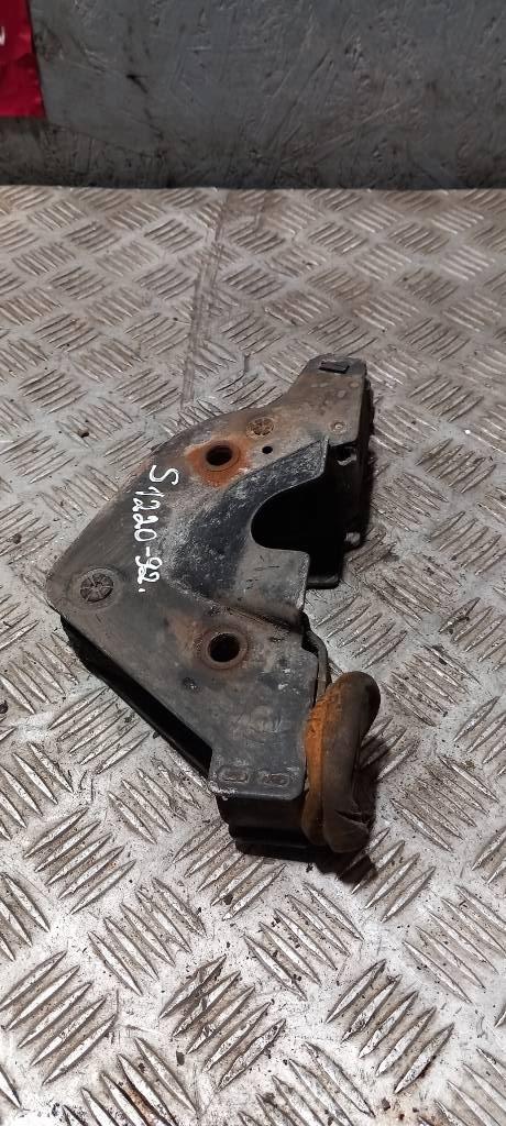 Scania G 400  1810345 Kabiinid