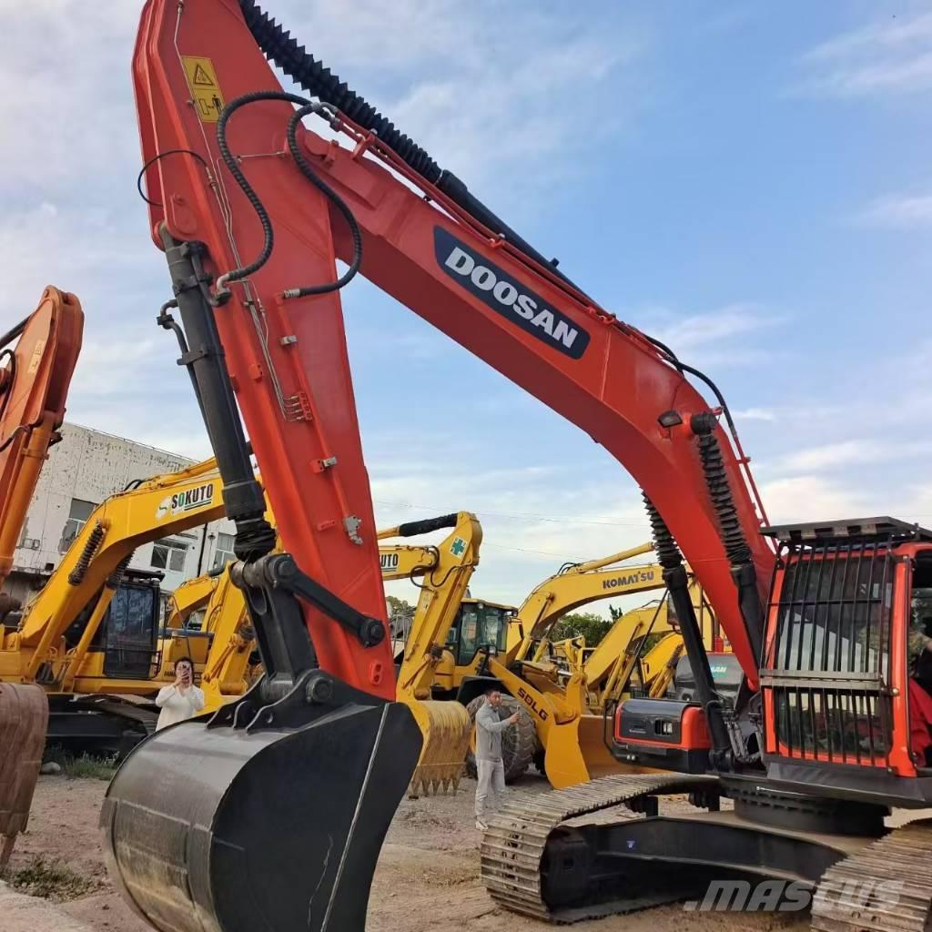 Doosan DX 300LC -9C Roomikekskavaatorid