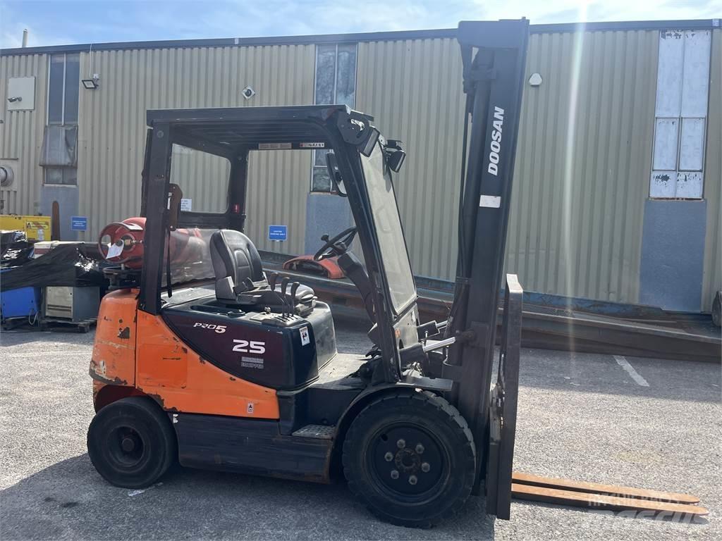 Doosan G25E-5 Gaasitõstukid