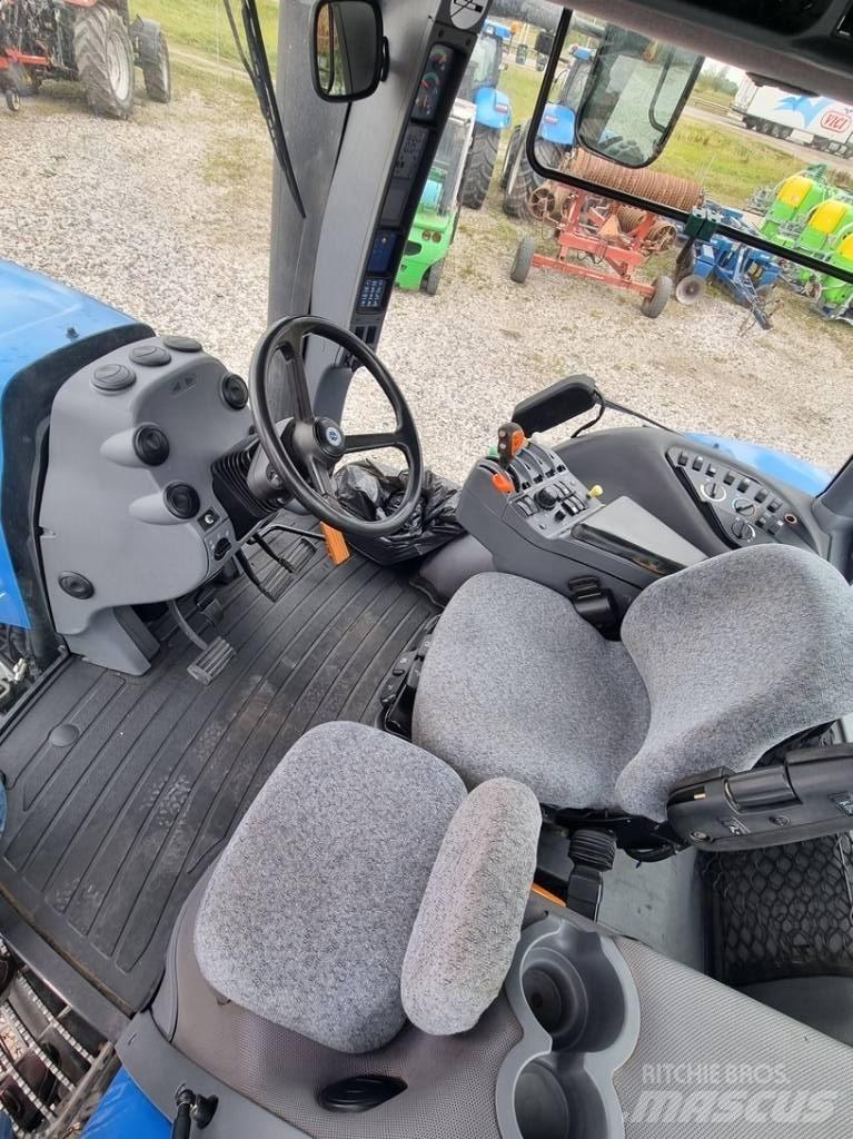 New Holland T 8040 Traktorid