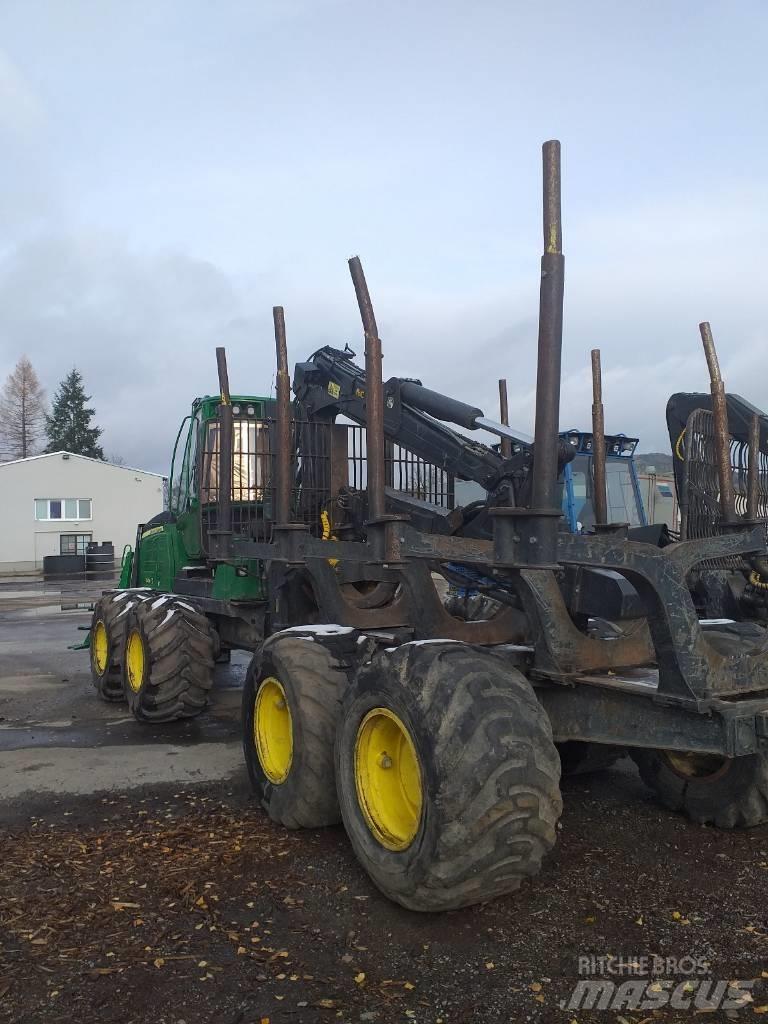 John Deere 1510 E Forwarderid