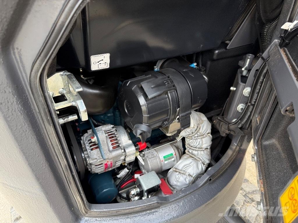 CASE CX 12 D Miniekskavaatorid < 7 t