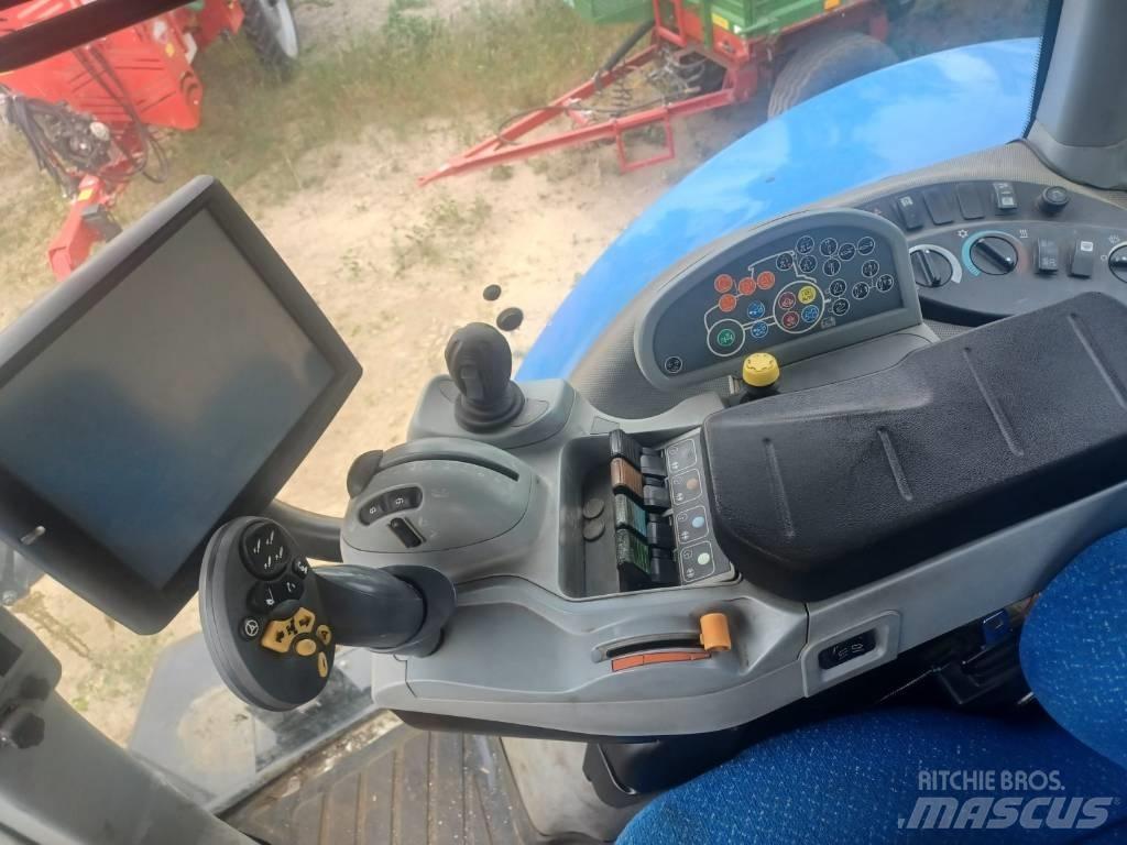 New Holland T 8.390 Traktorid
