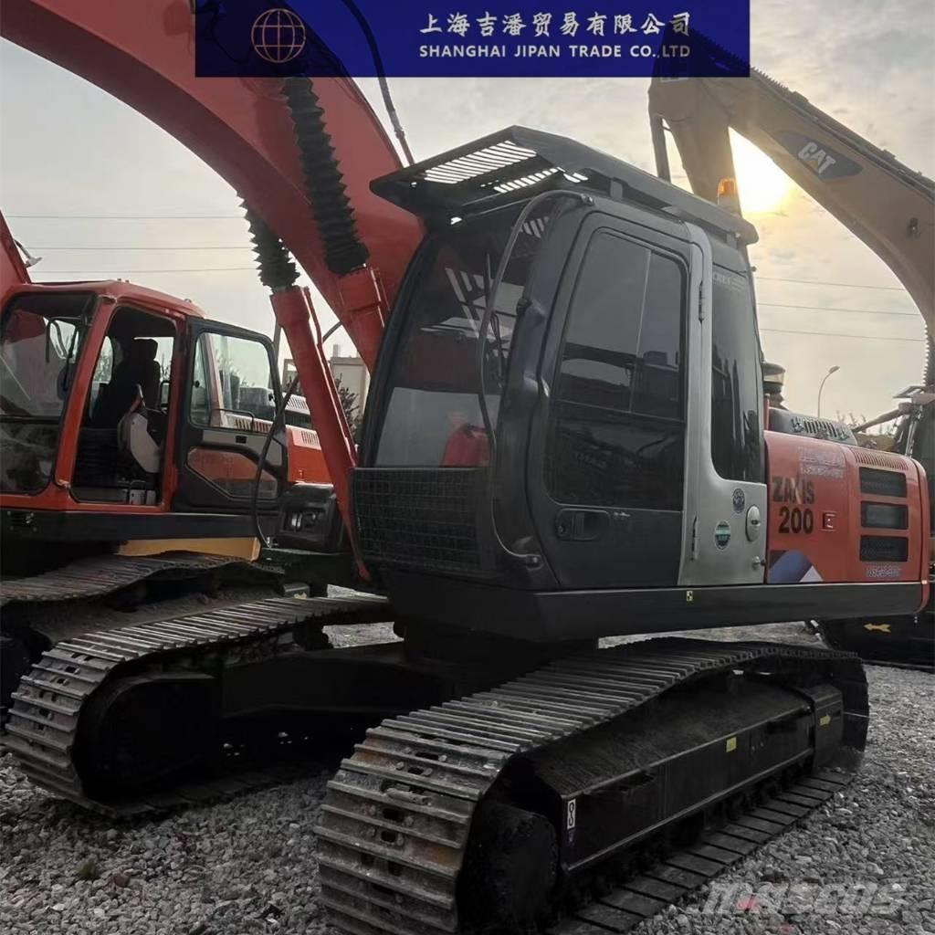 Hitachi ZX 200 Roomikekskavaatorid