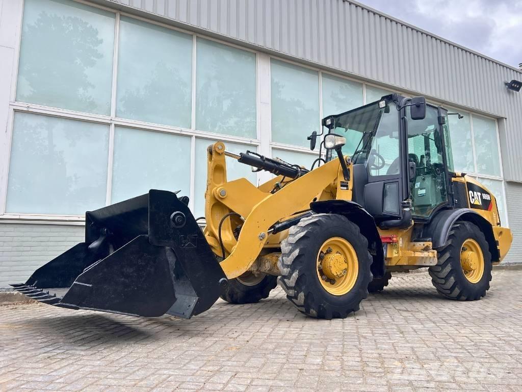 CAT 906 M    2016 Rataslaadurid