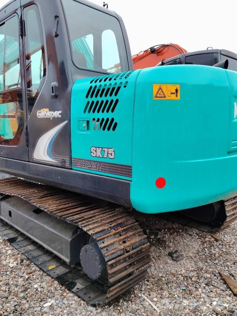 Kobelco SK 75 Roomikekskavaatorid