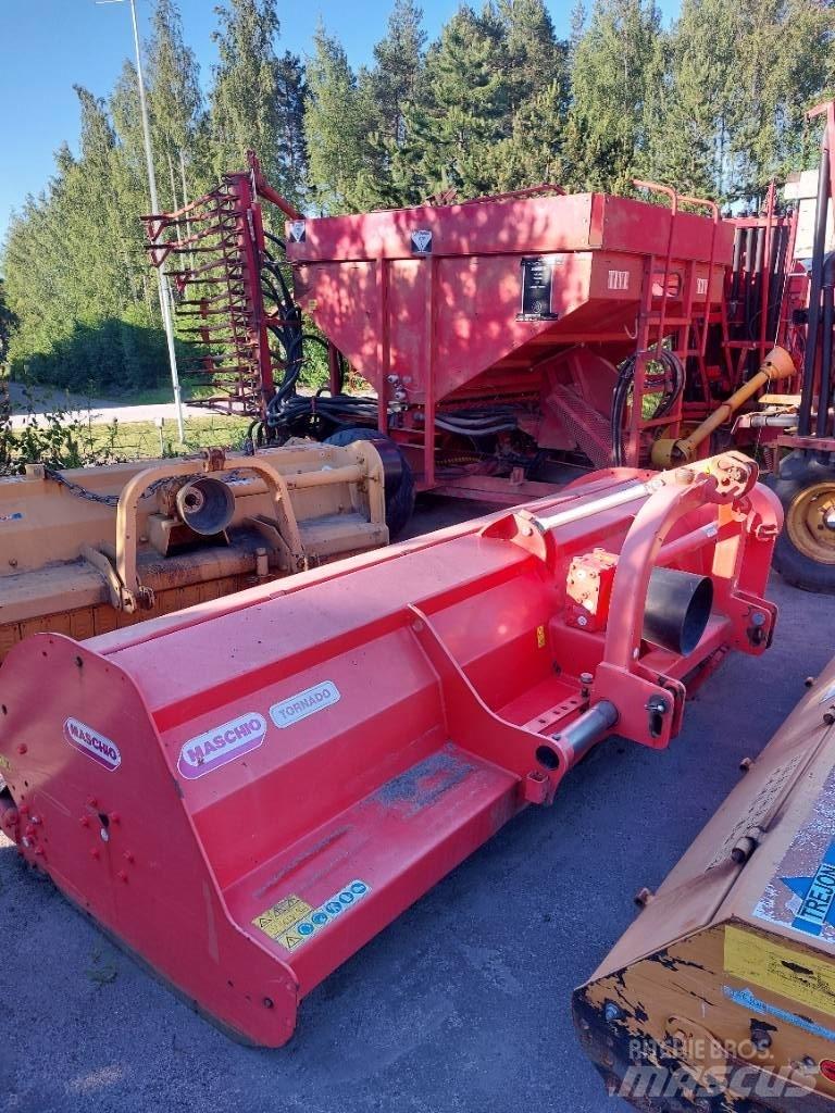 Maschio Tornado 280 Karjamaade niidukid / pealselõikurid