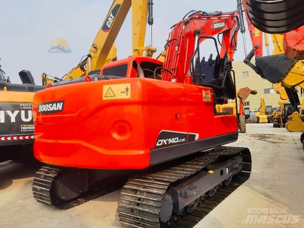 Doosan DX 140 LC Roomikekskavaatorid