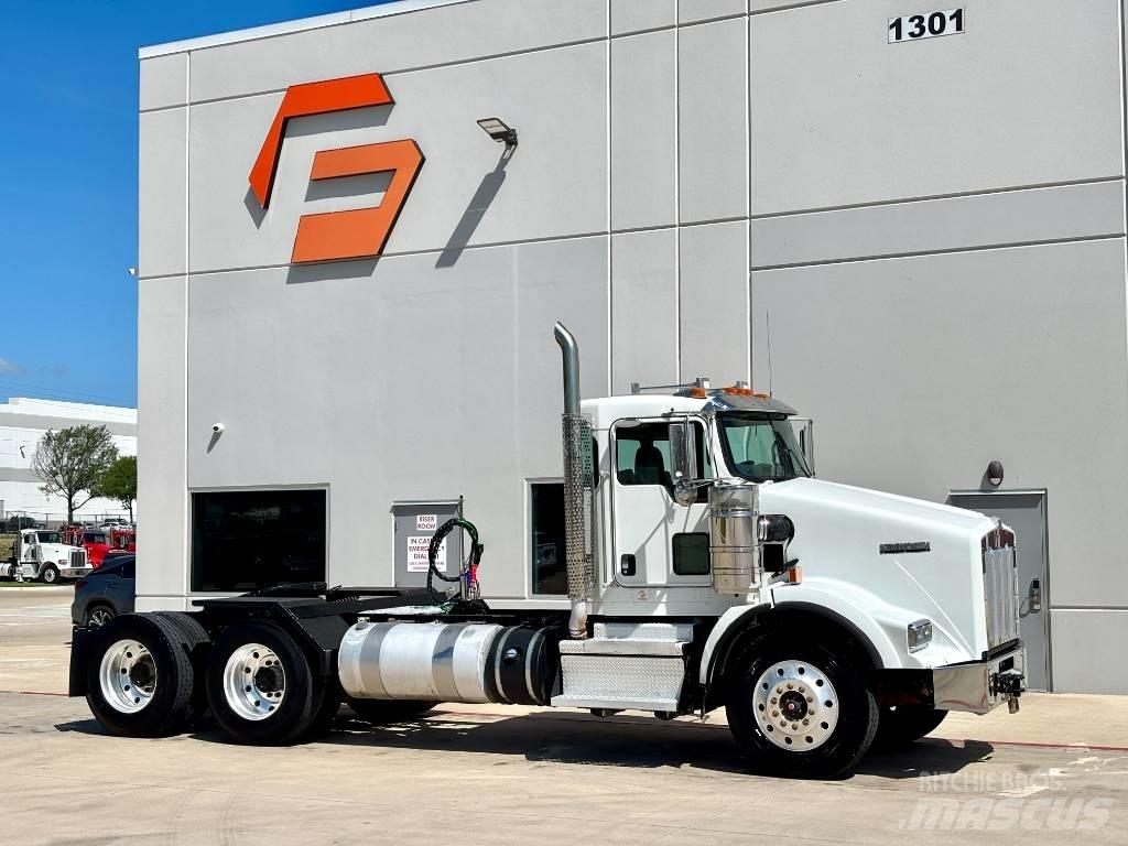 Kenworth T 800 Sadulveokid