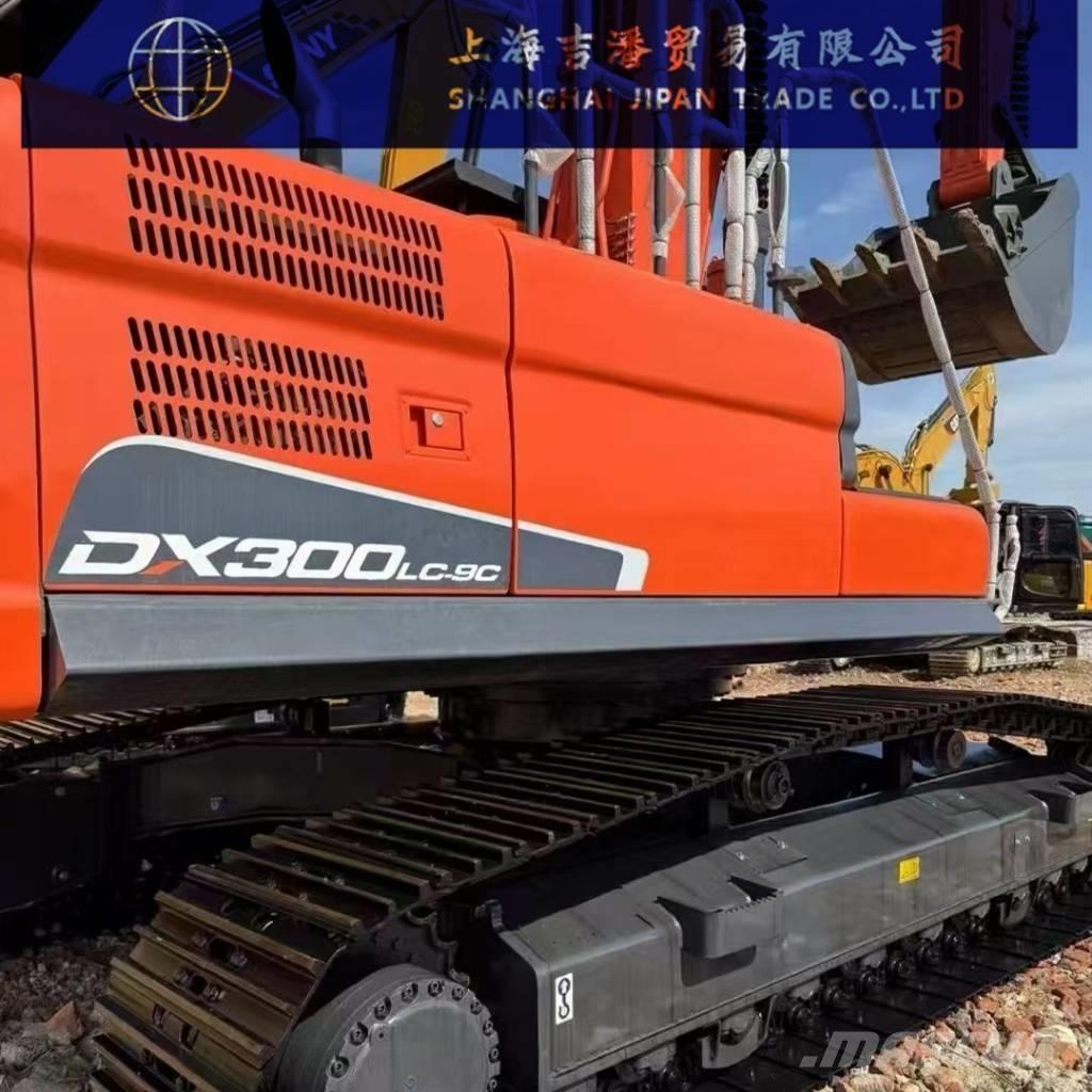 Doosan DX 300 Roomikekskavaatorid