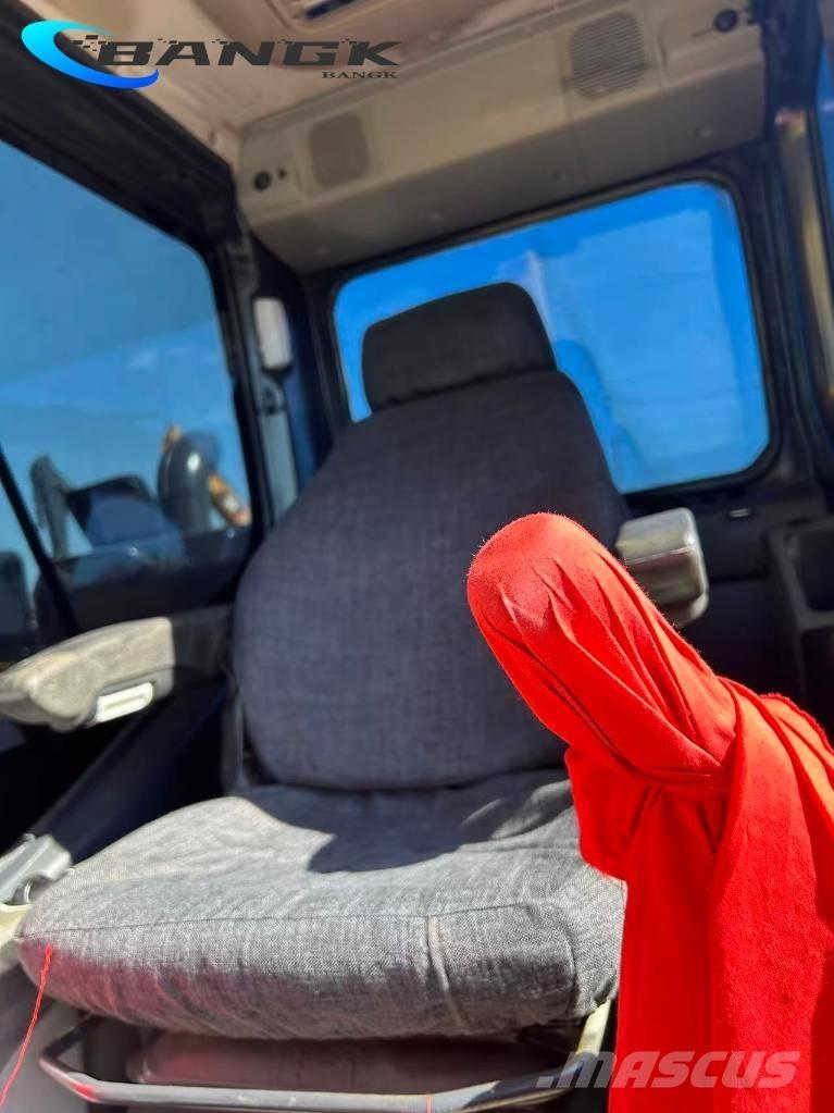 Komatsu pc130 Roomikekskavaatorid