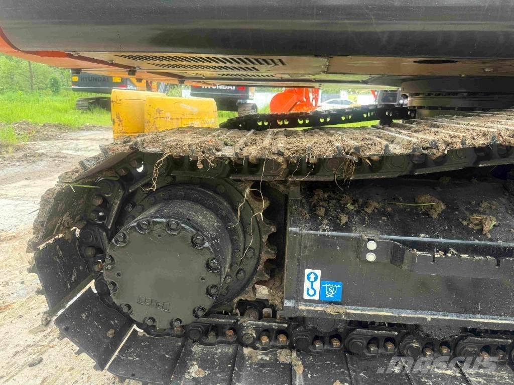 Hitachi ZX200 Roomikekskavaatorid