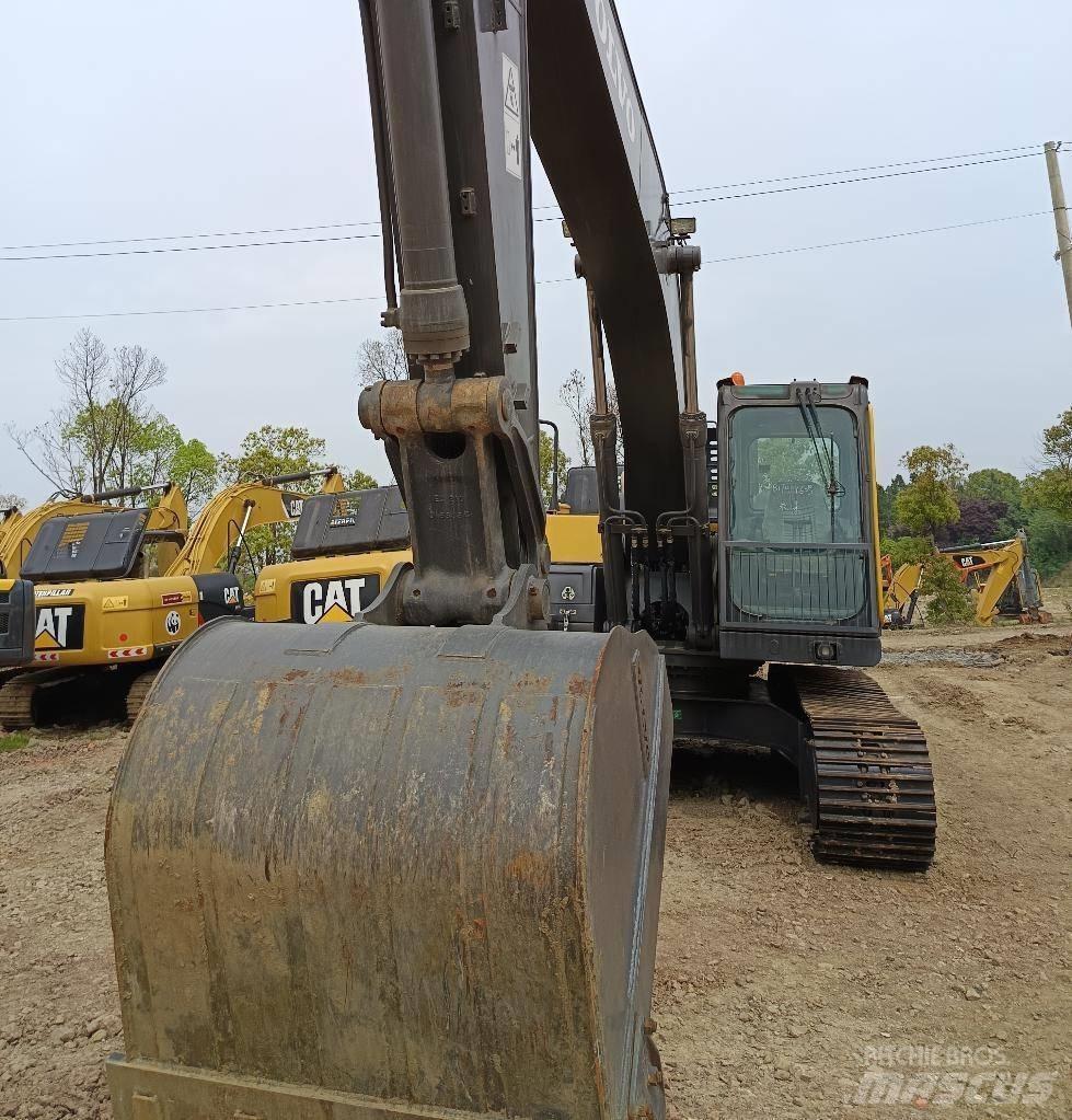 Volvo EC 210 Roomikekskavaatorid