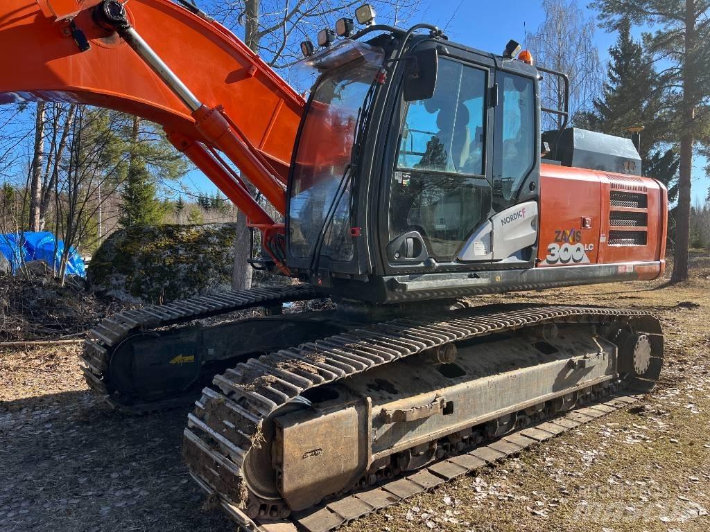 Hitachi ZX 300 LC-6 Roomikekskavaatorid