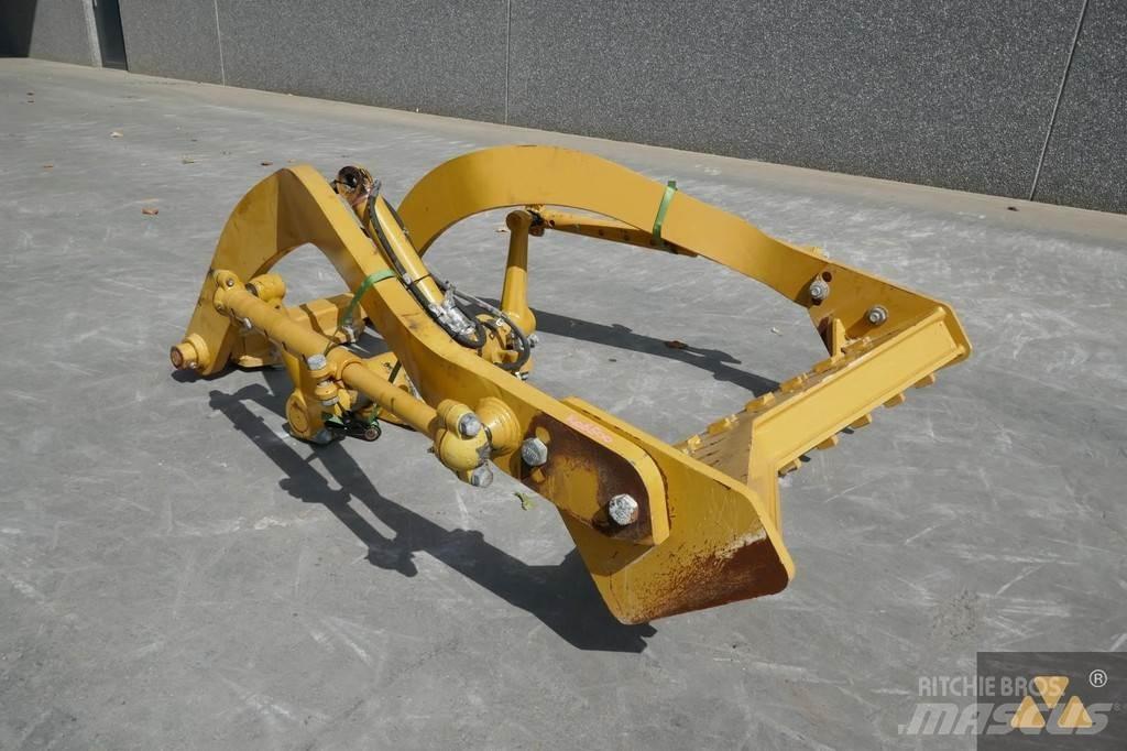 CAT 140M Scarifier Muud osad