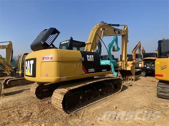 CAT 318D2 Roomikekskavaatorid