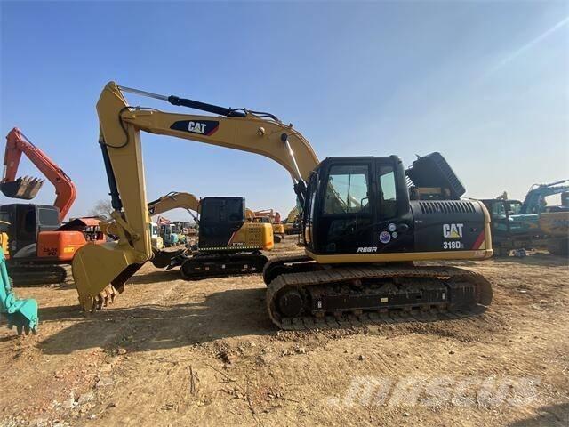CAT 318D2 Roomikekskavaatorid