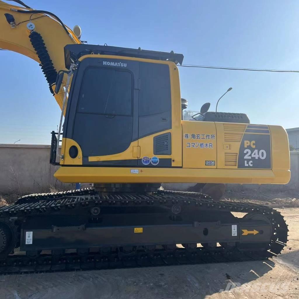 Komatsu PC 240-8N1 Väikeekskavaatorid 7t-12t