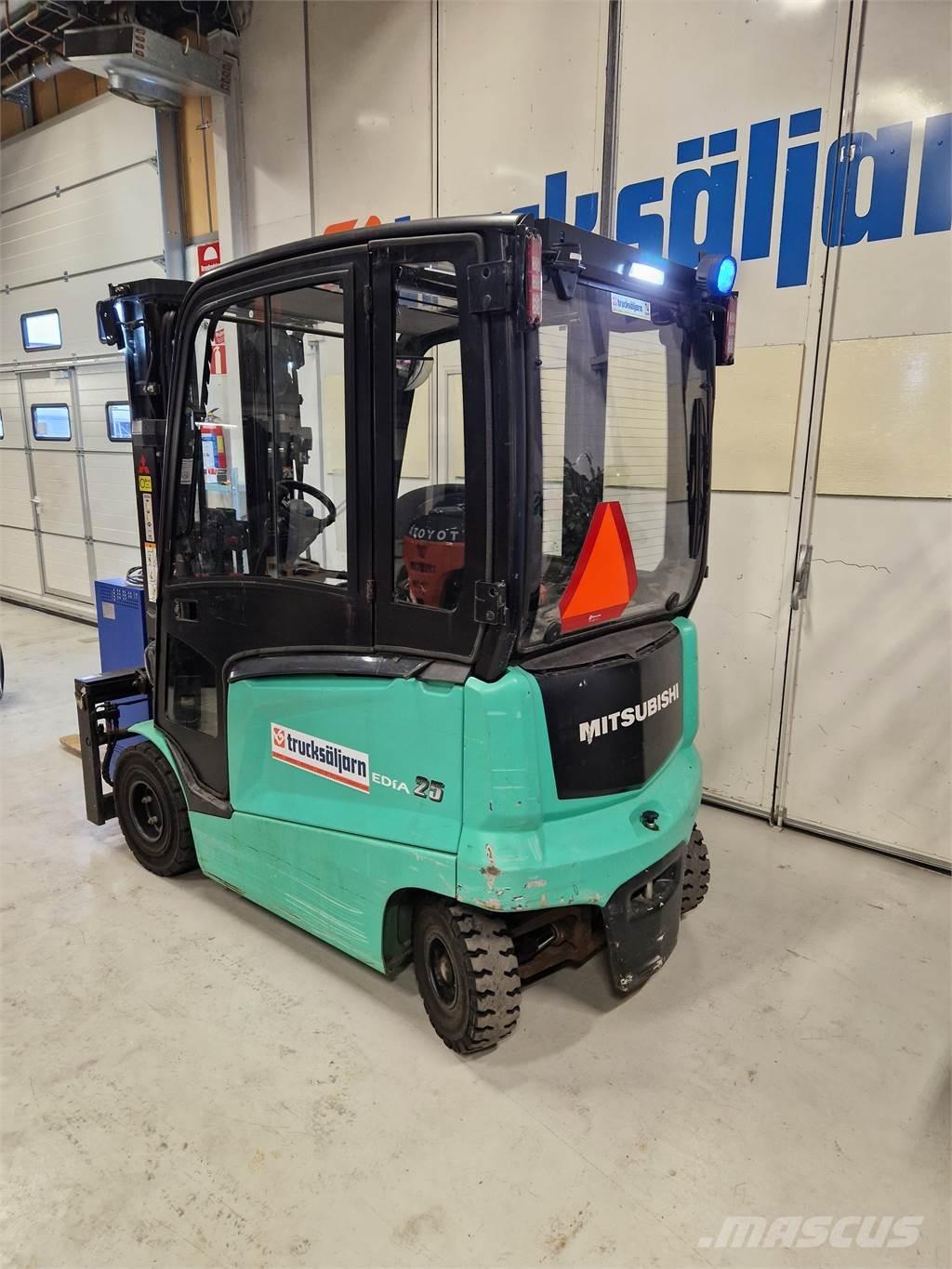 Mitsubishi FB25CN Elektritõstukid