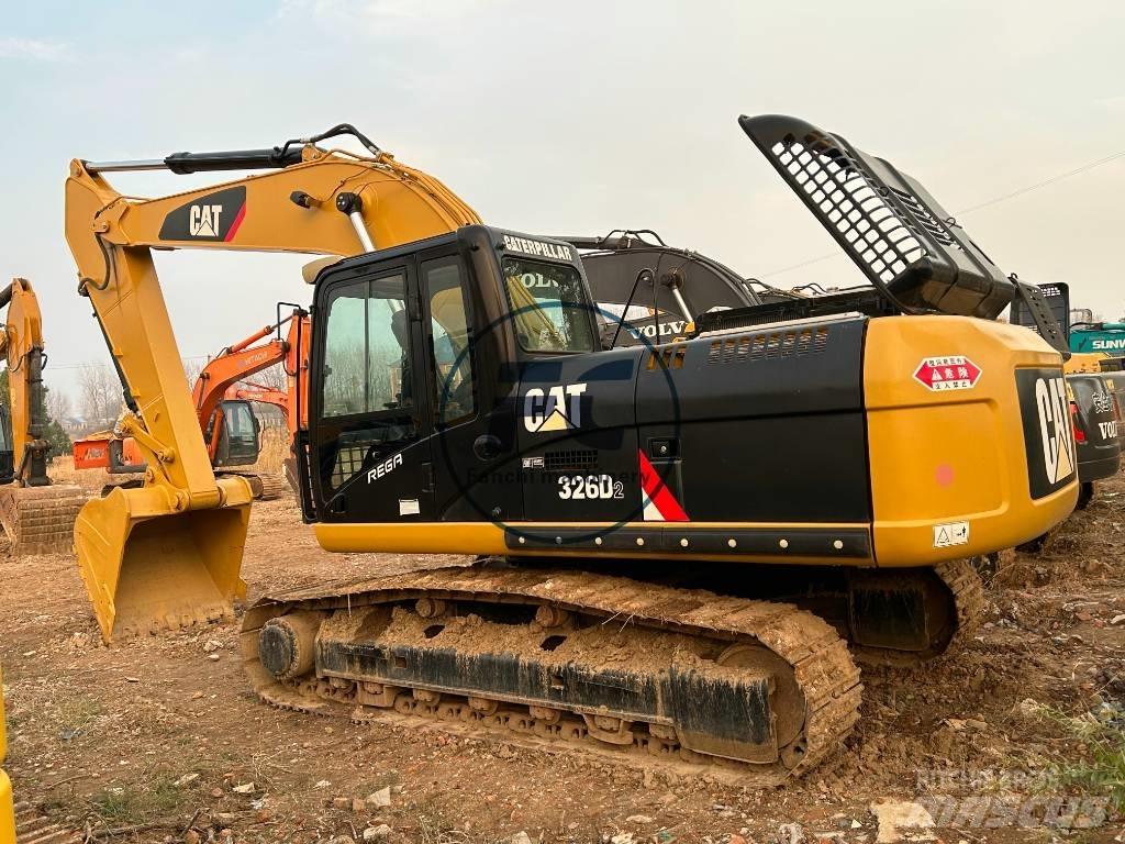 CAT 326D Roomikekskavaatorid
