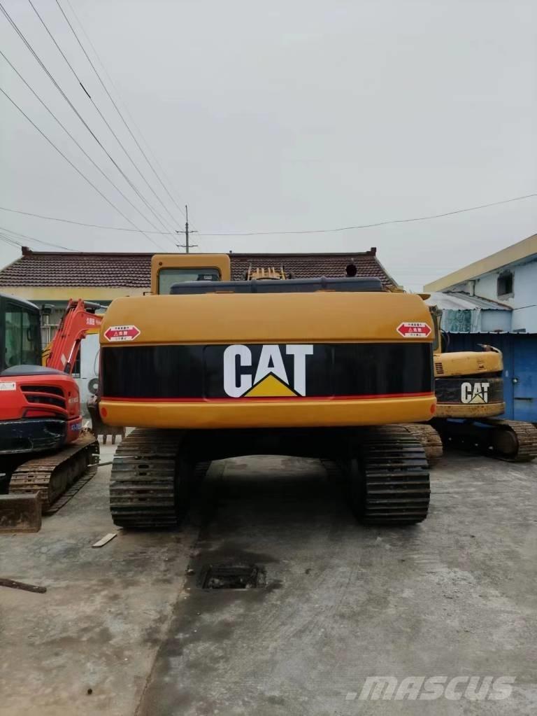 CAT 325 C Roomikekskavaatorid