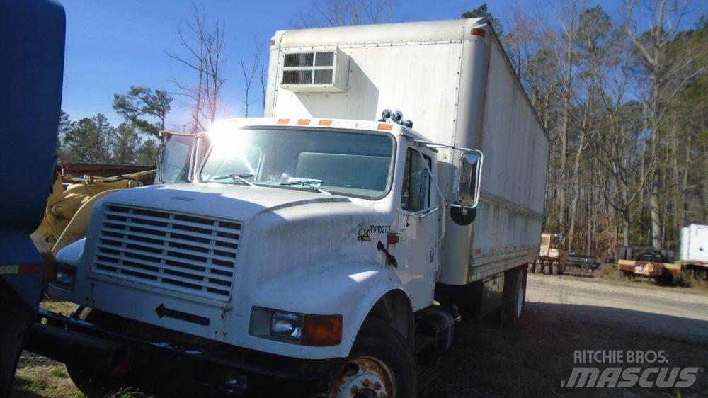 International 4900 Konteinerveokid