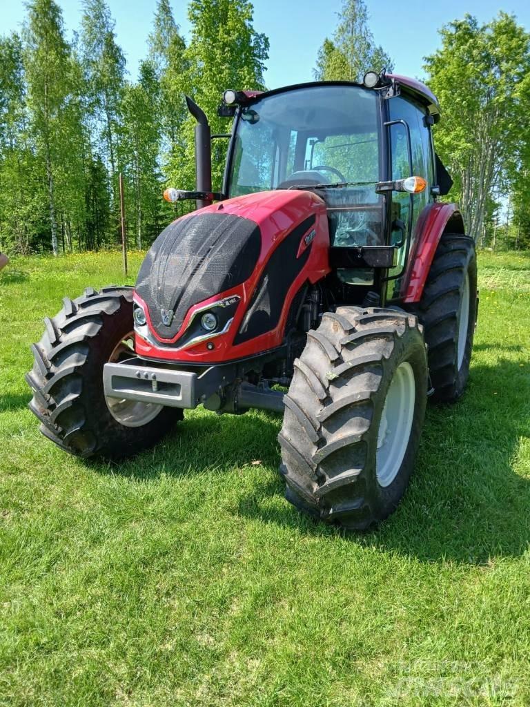 Valtra A 105 Traktorid