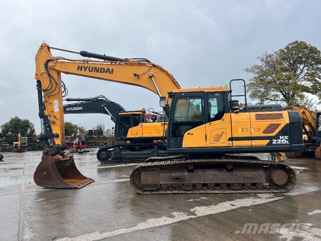 Hyundai HX220L Roomikekskavaatorid