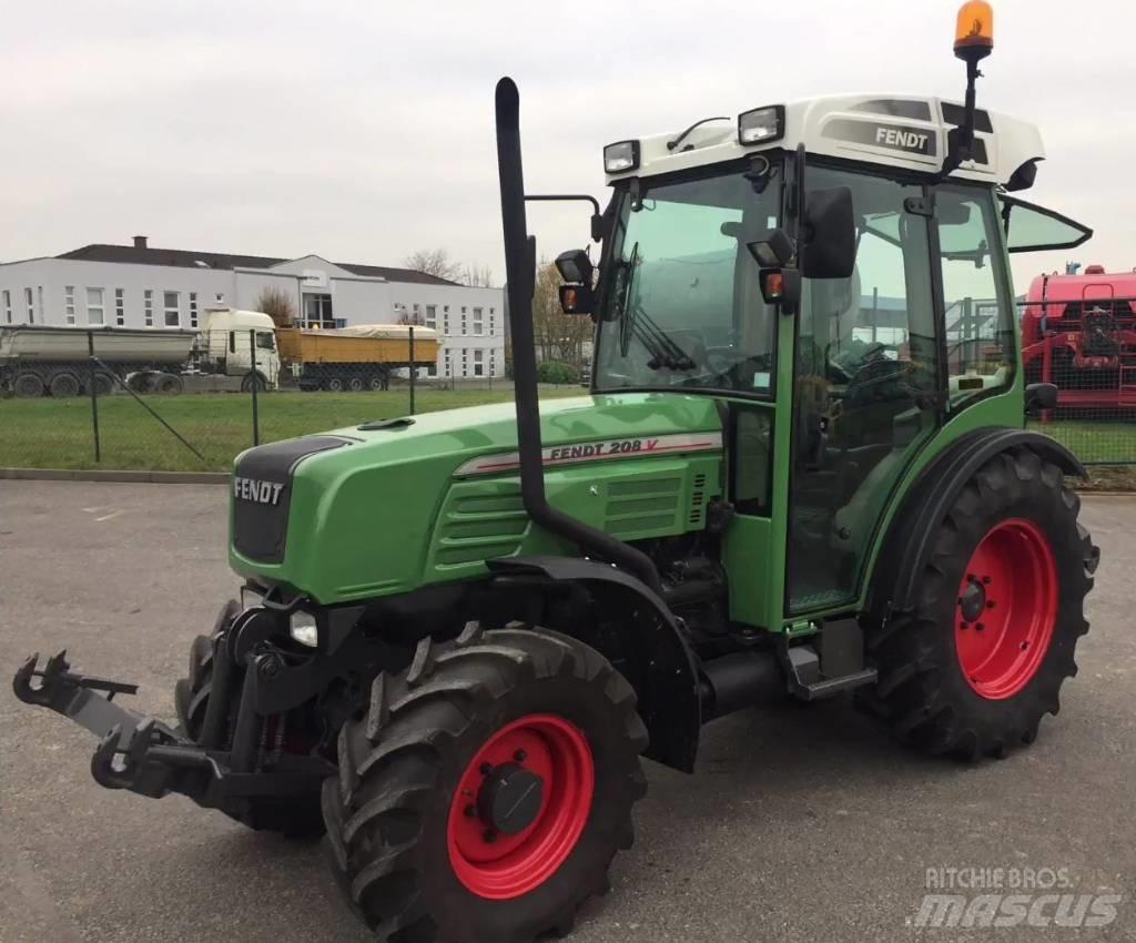 Fendt 208 V Traktorid