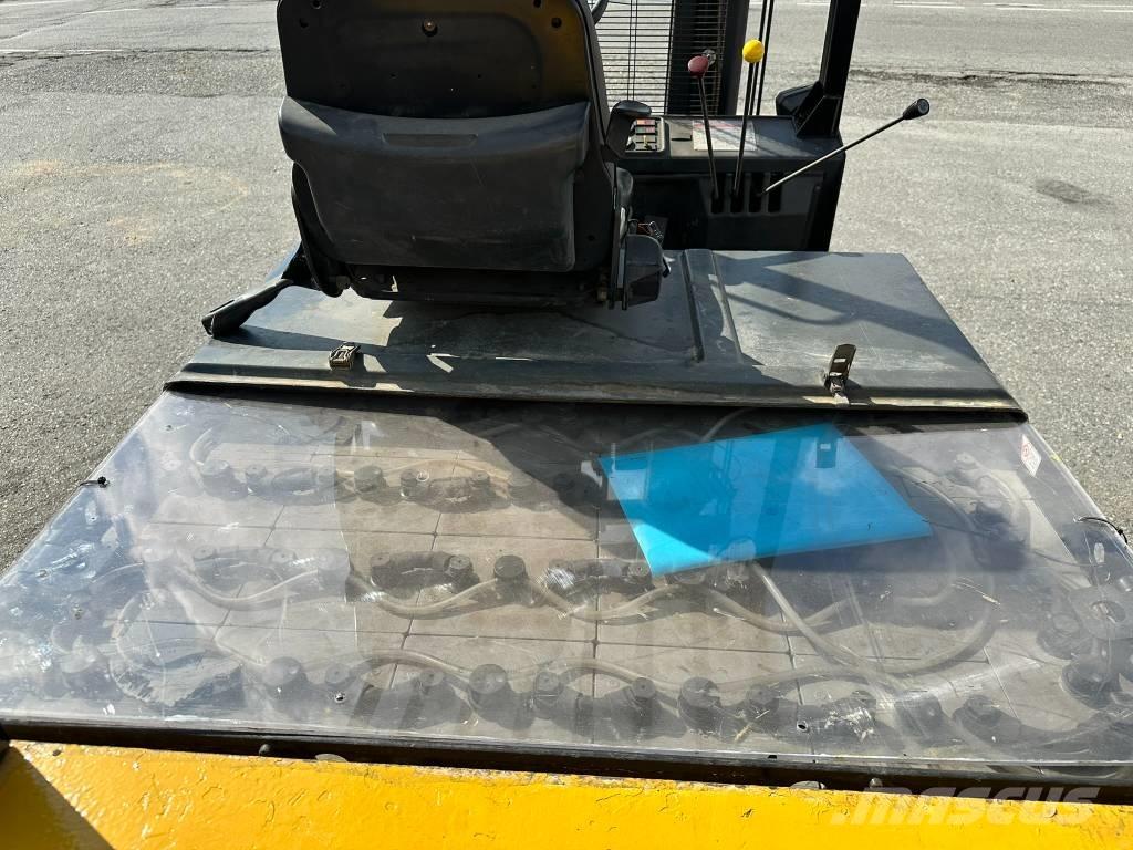 OM E50N Elektritõstukid