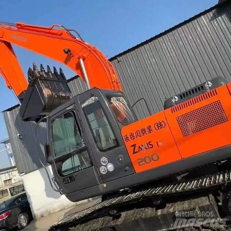 Hitachi ZX 200 Roomikekskavaatorid