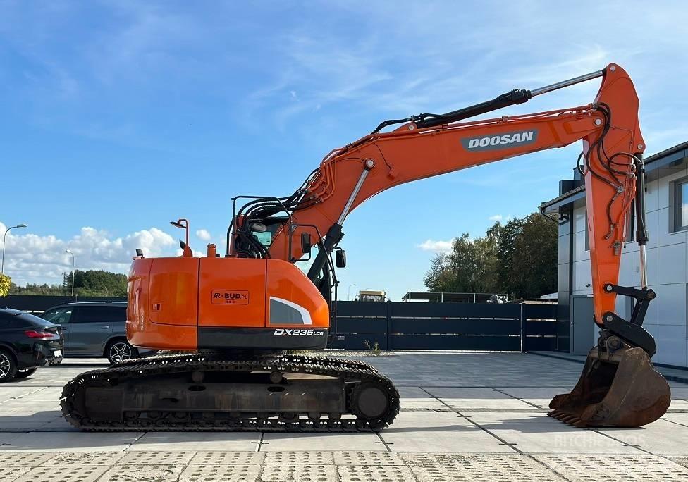 Doosan DX 235 LCR Roomikekskavaatorid