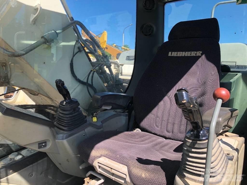 Liebherr R936 NLC Roomikekskavaatorid
