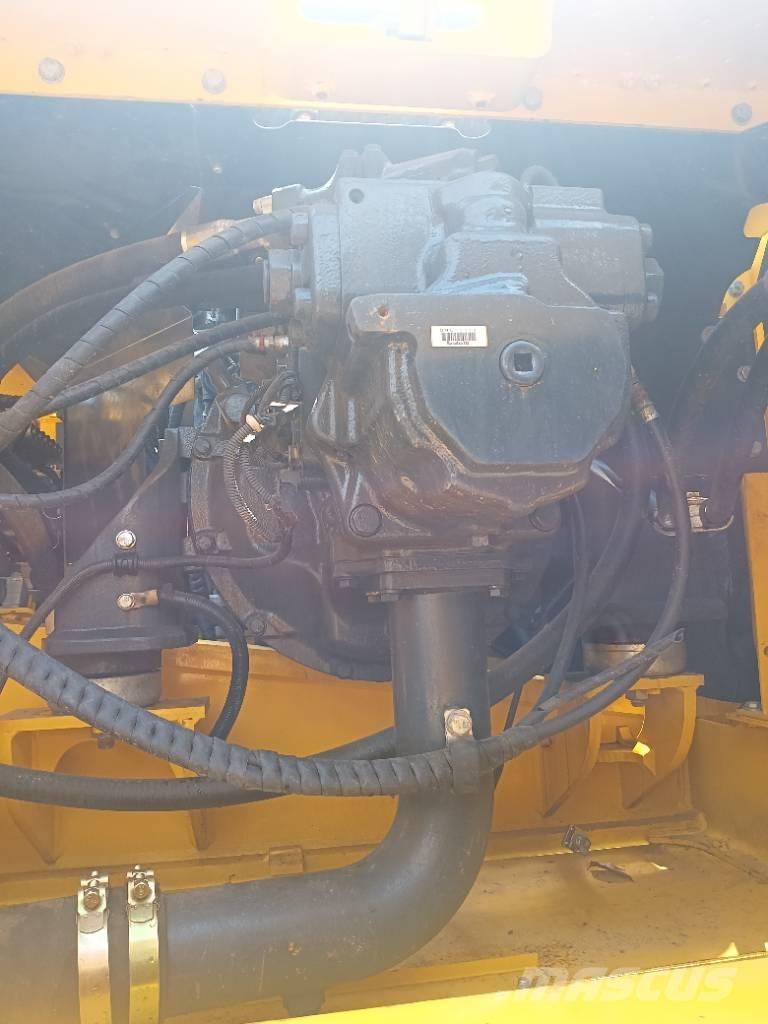 Komatsu pc360 Roomikekskavaatorid
