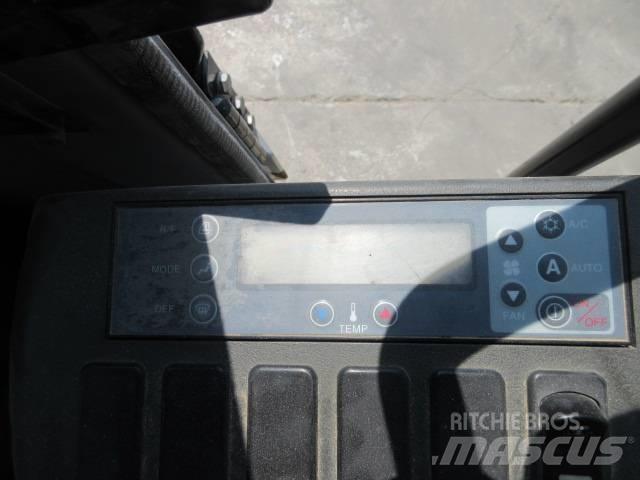 New Holland E 245 Roomikekskavaatorid
