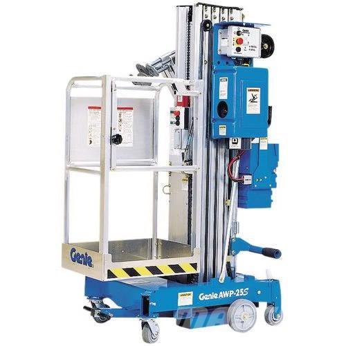 Genie AWP-30S Vertikaalsed mast tõstukid