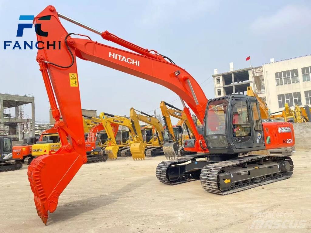 Hitachi EX 200 Roomikekskavaatorid