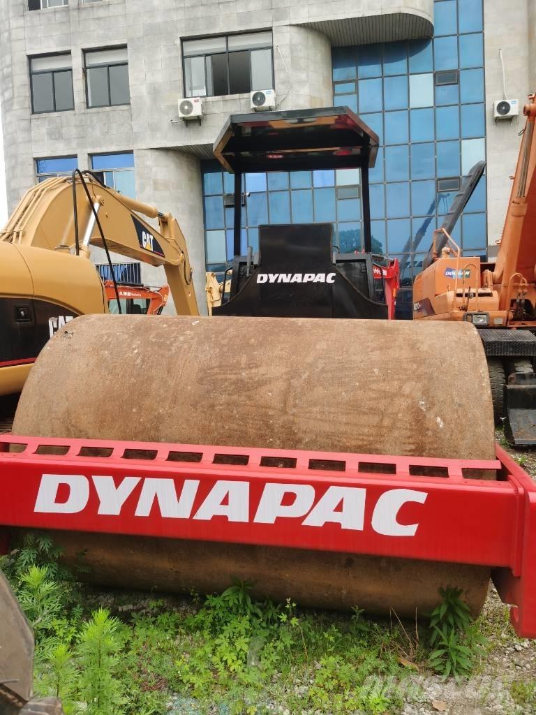 Dynapac CA 251 D Ühe trumliga rullid