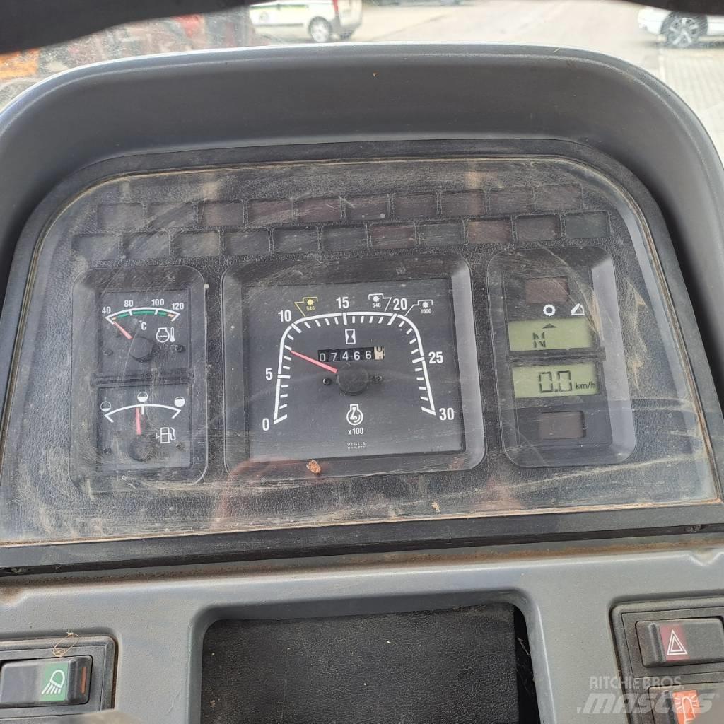 New Holland TS 110 Traktorid