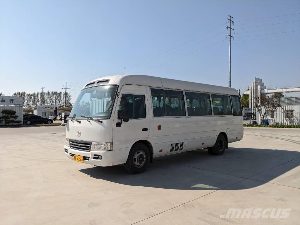 Toyota Coaster Bus Väikebussid