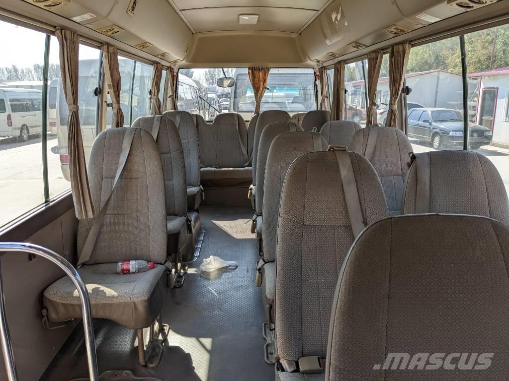 Toyota Coaster Bus Väikebussid