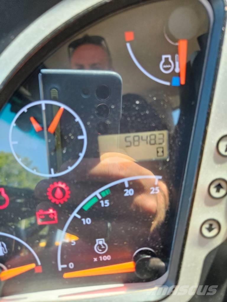 JCB 3 CX Ekskavaatorlaadurid