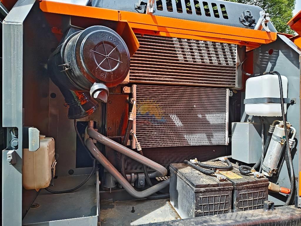 Hitachi ZX 130 Roomikekskavaatorid
