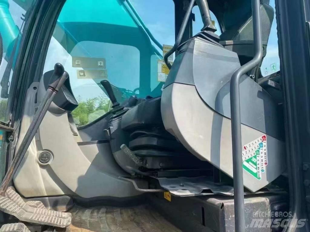 Kobelco SK 210 D Roomikekskavaatorid