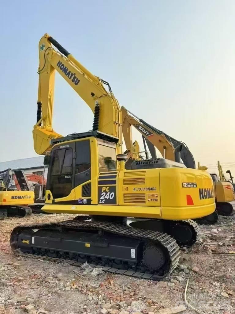 Komatsu PC 240 Roomikekskavaatorid