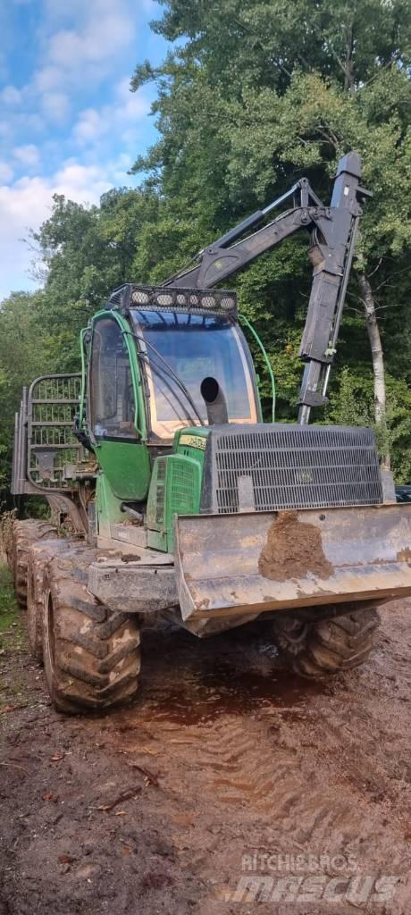 John Deere 1110 E Forwarderid